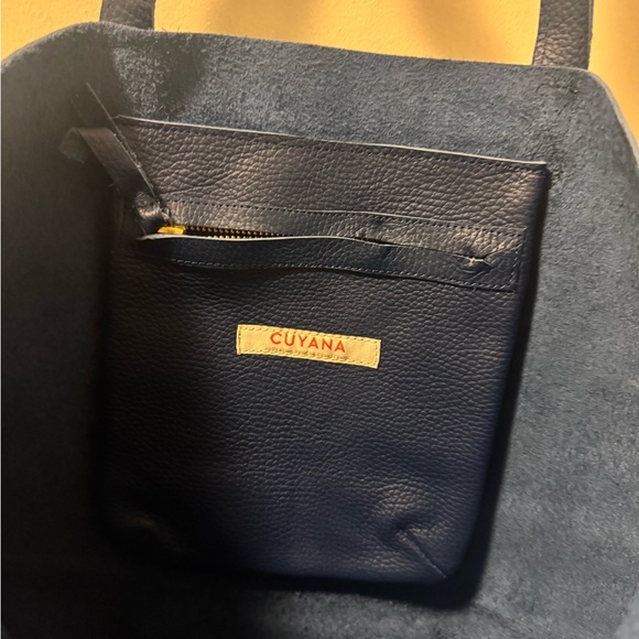 Cuyana Classic Pebbled Leather Tote (NEW) - Picture 3 of 3